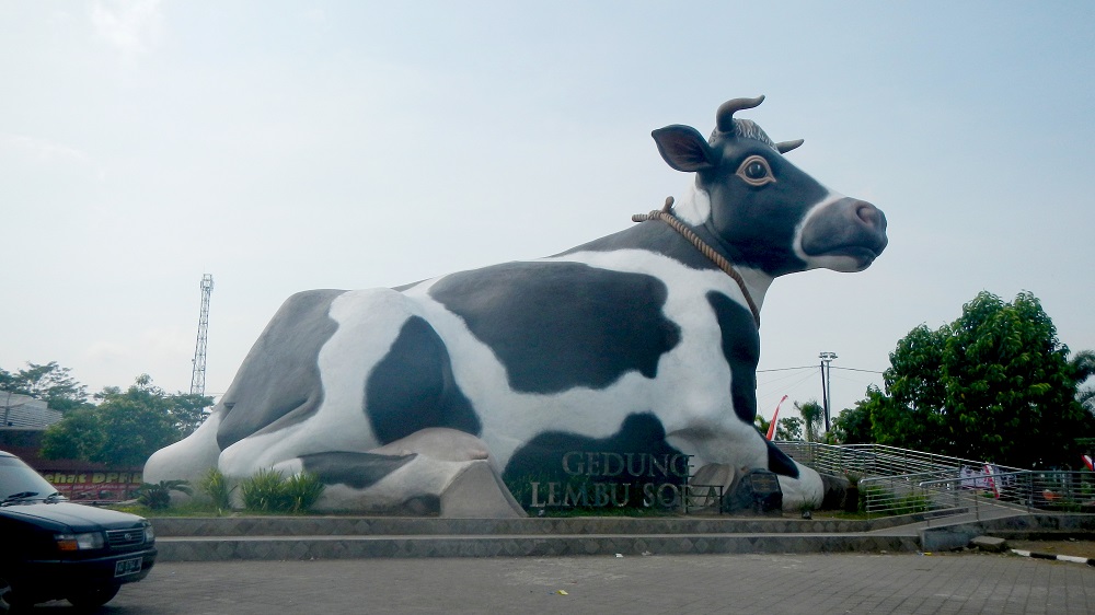 Giant Cow Statue