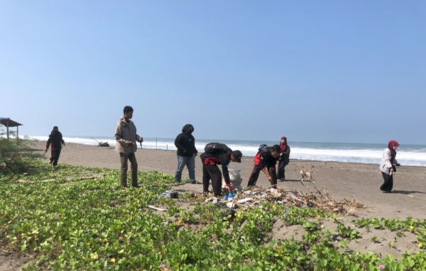 Taking Out the Trash: Combating Plastic Pollution in Java
