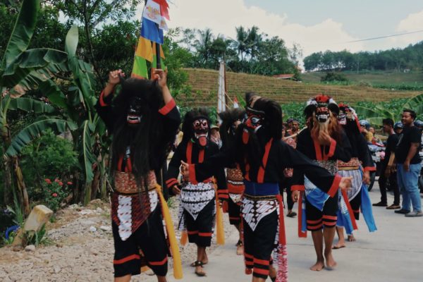 Cepetan dance performed at Kalirejo Art and Cultural Festival_Trees4Trees