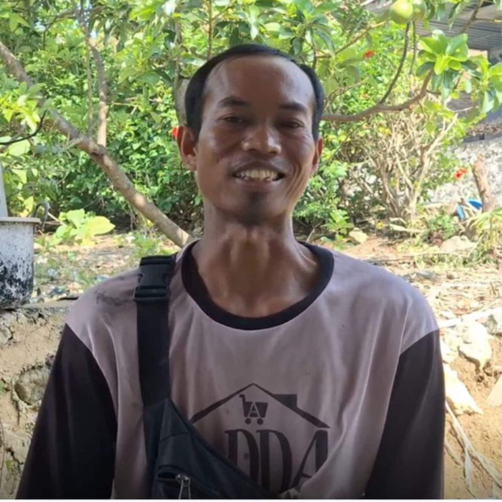12 Teguh Wibowo
